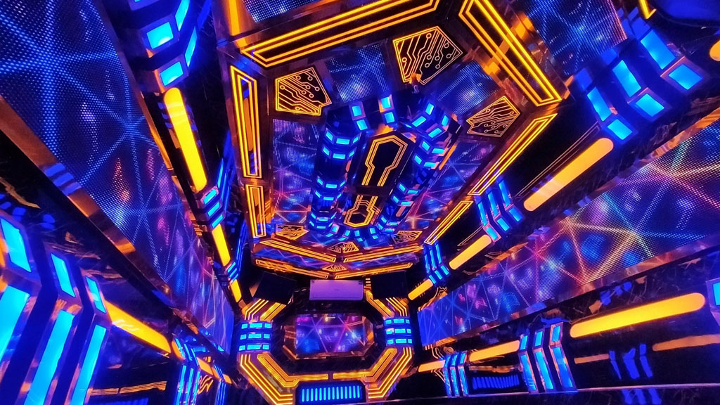 Led P10 full indoor YLR ứng dụng trong quán karaoke