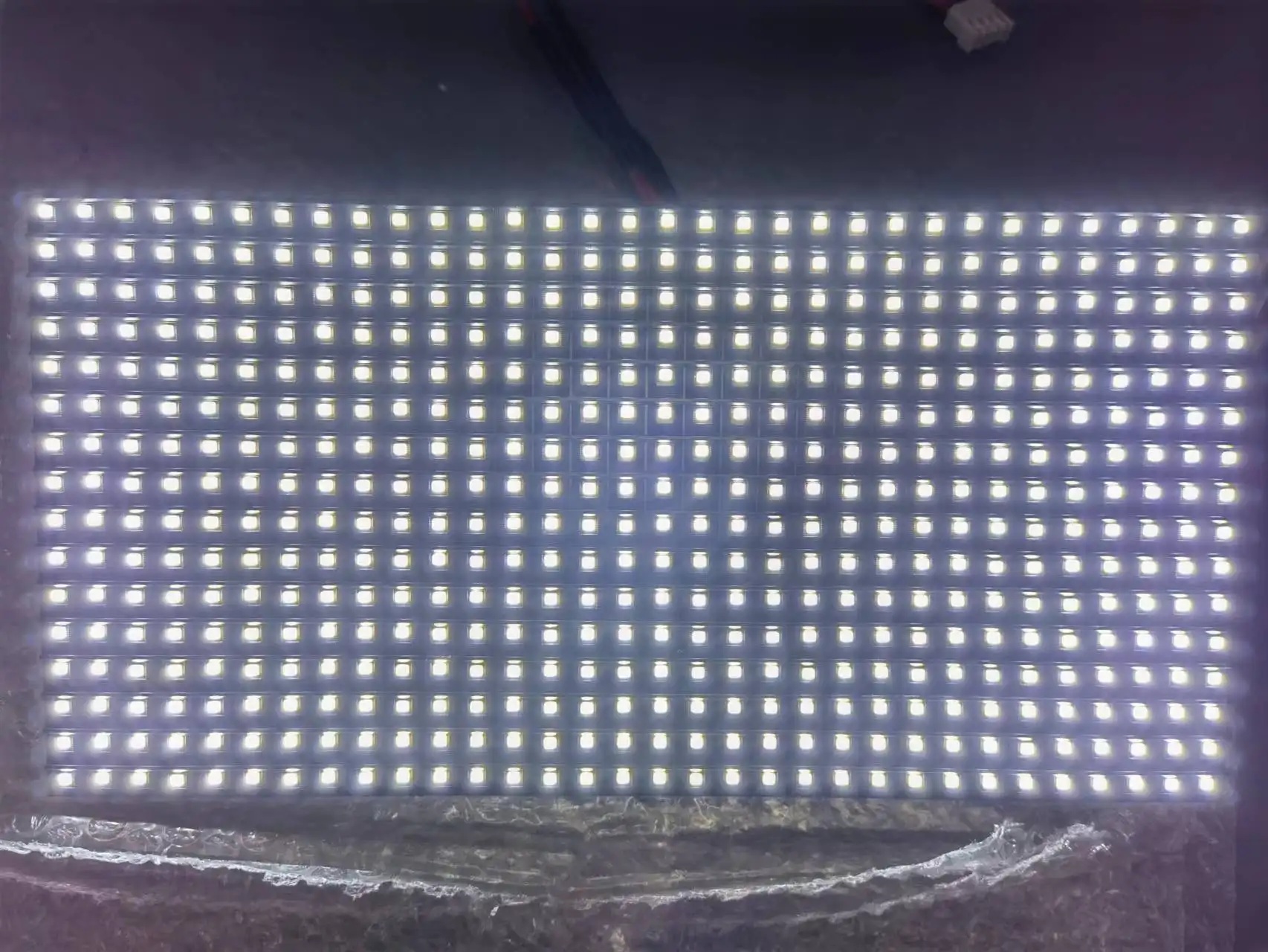 Led ma trận P10 SMD cho ánh sáng màu trắng