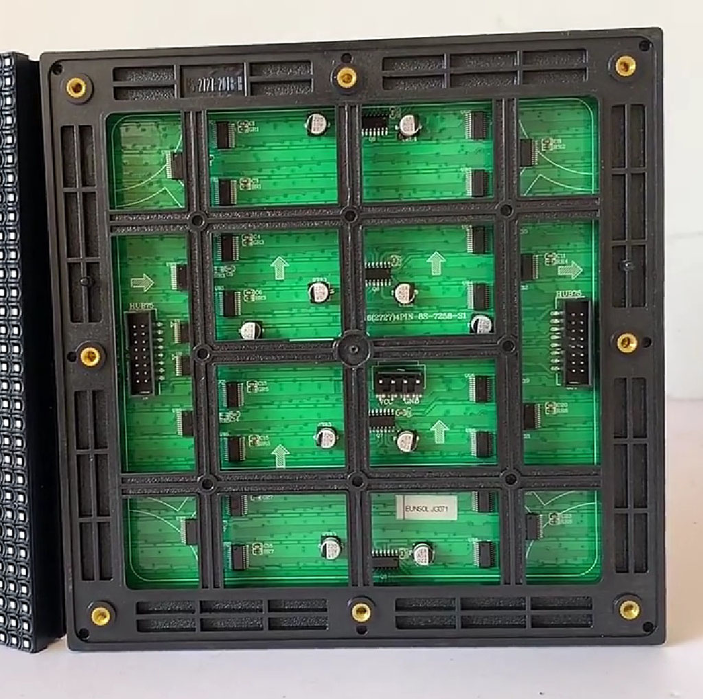 Mặt sau tấm Led P6 full ngoài trời SMD