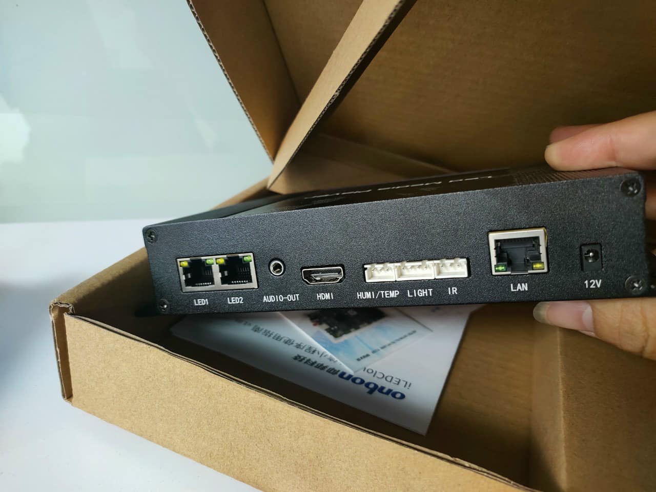 Unbox Bộ xử lý hình ảnh BX-Y3E WIFI DK55 chính hãng