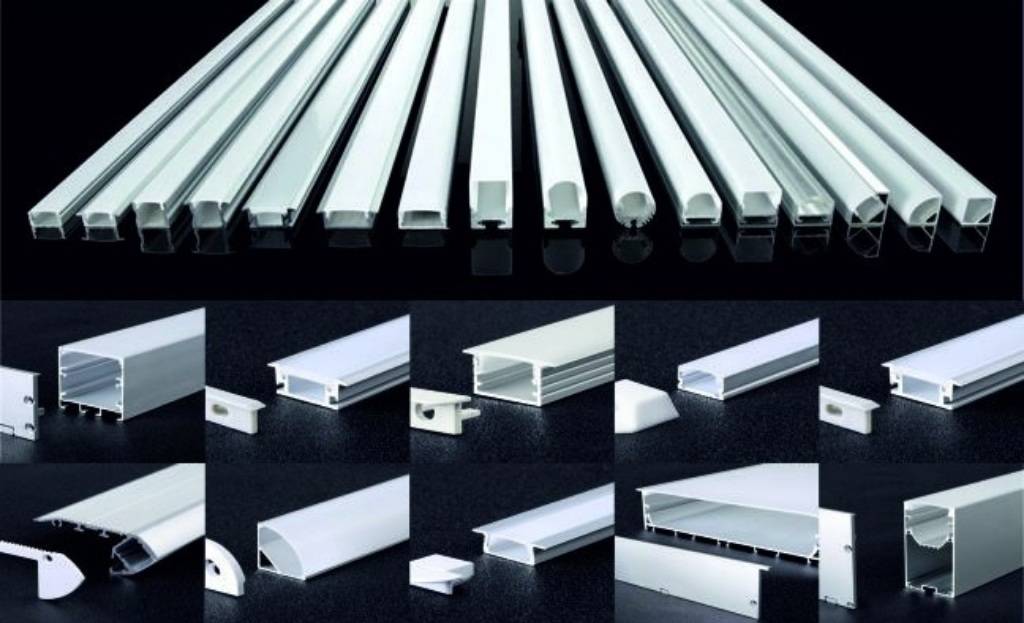 Giá sỉ Led dây dán 2835 12V 120 Led 6500K GONIE