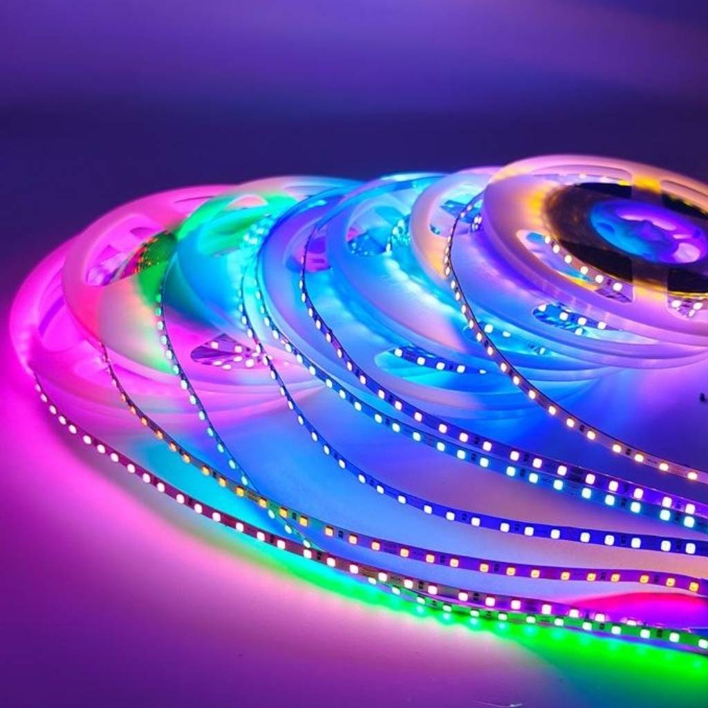 Tổng kho Led dây dán 2835 12V 120 Led cam