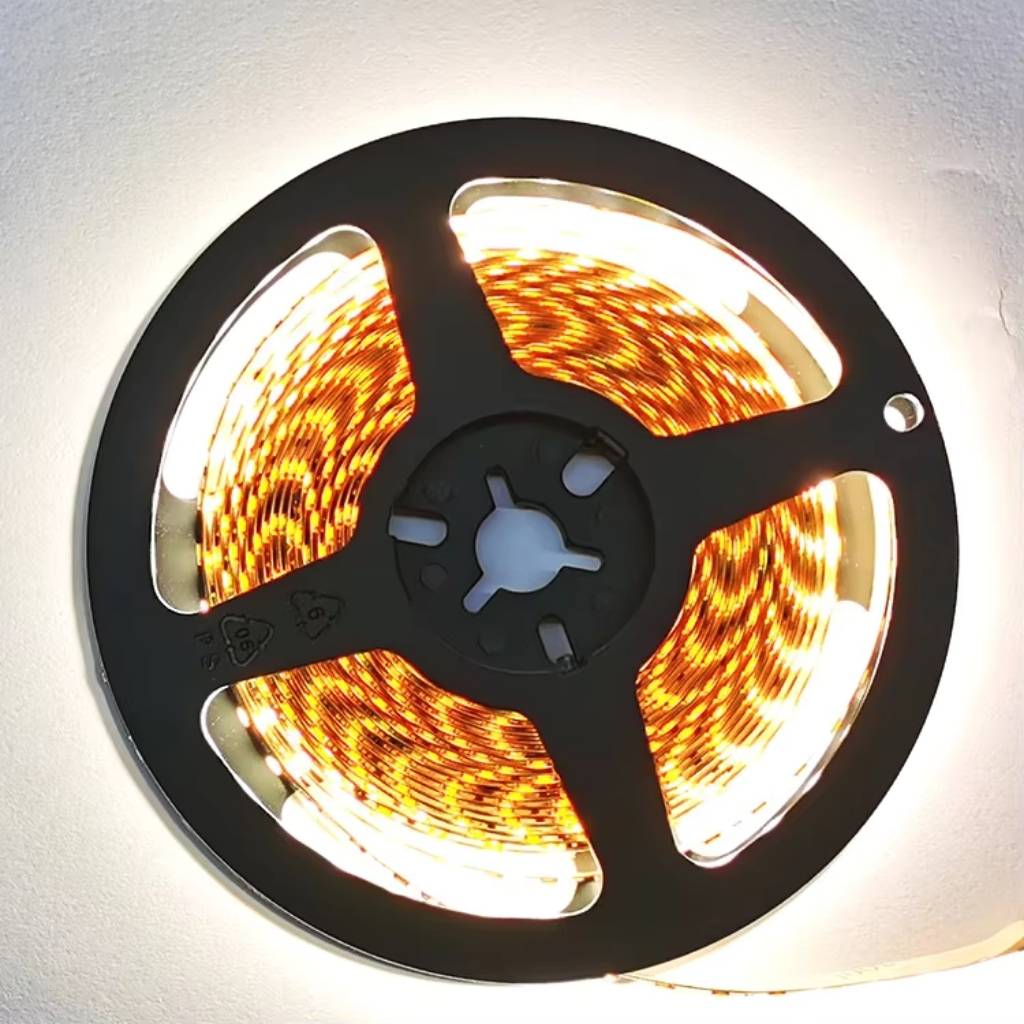 Tổng đại lý Led dây dán 2835 12V 120 Led trắng ấm