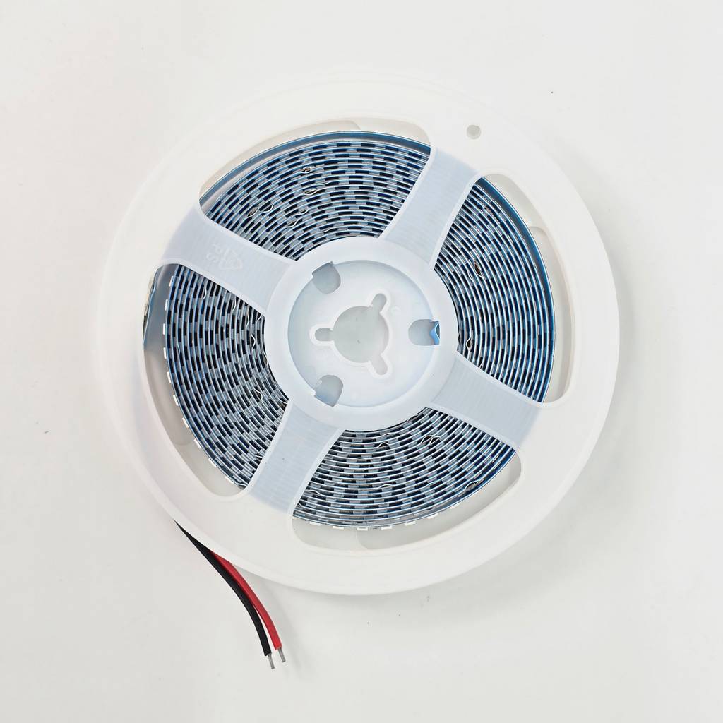 Giá sỉ Led dây dán 2835 12V 168 Led 3000K GONIE