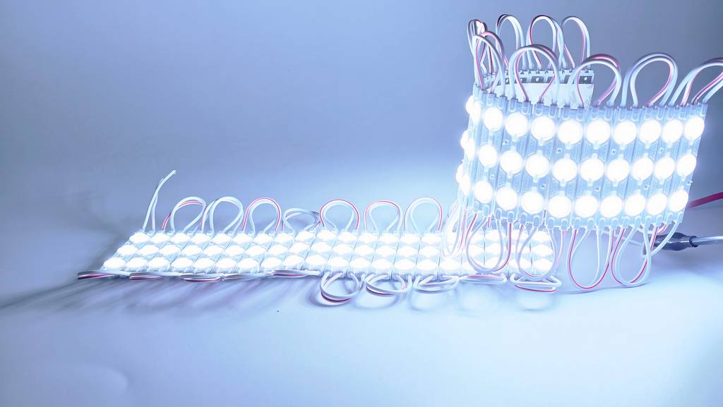 Led hắt module 6011 trắng 3 bóng