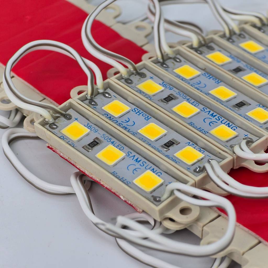 Led hắt module 3 bóng 3609 vàng nắng