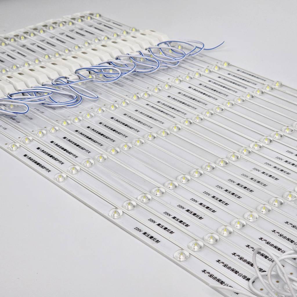 Giá sỉ Led thanh toả 1m 12 bóng 220V trắng ngoài trời