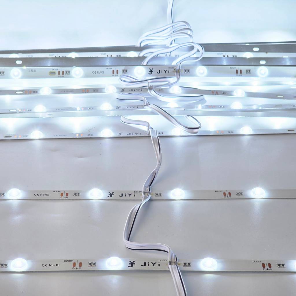 Tổng kho Led thanh toả 1m 12 bóng JIYI 12V trắng trong nhà